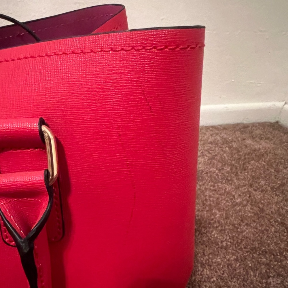 Red large bag - Picture 3 of 5